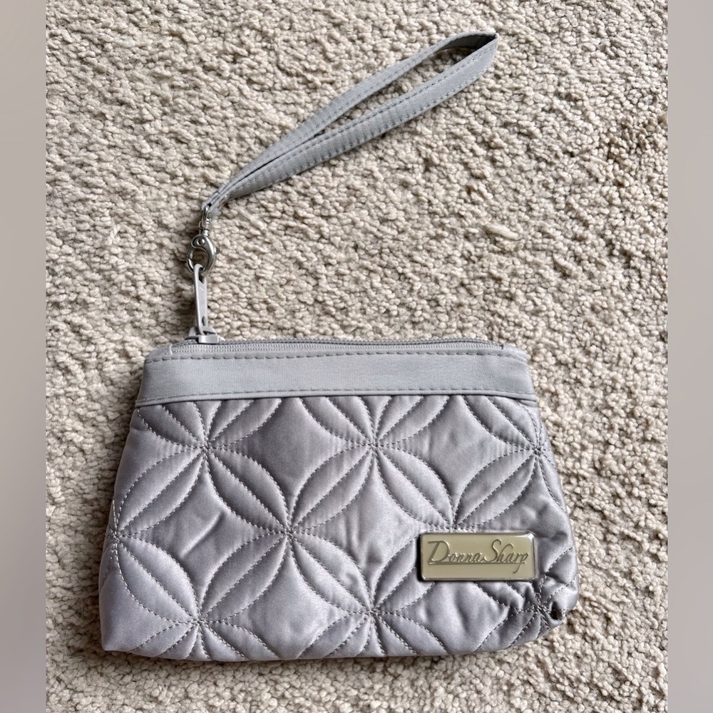 Donna Sharp Silver Quilted Wristlet